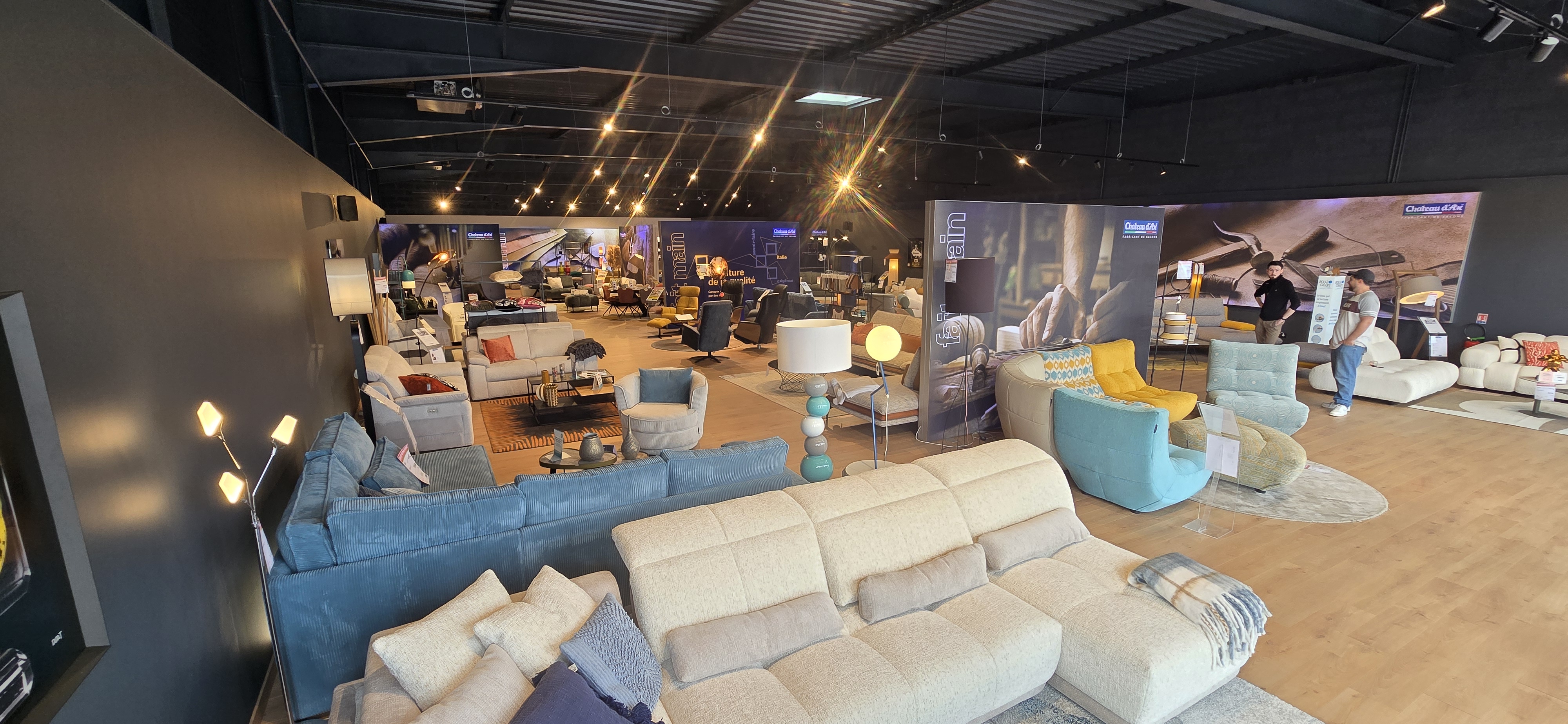 Vue générale showroom — Château d'Ax